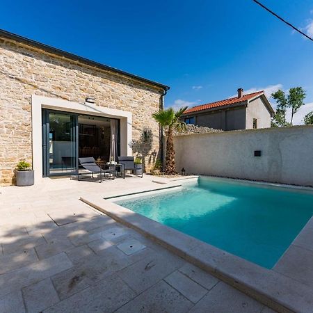 Stone House With Pool Poeta Βίλα Pridraga Εξωτερικό φωτογραφία
