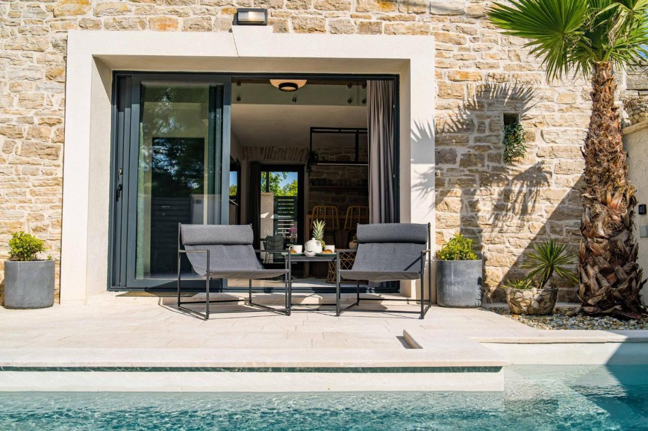 Stone House With Pool Poeta Βίλα Pridraga Εξωτερικό φωτογραφία