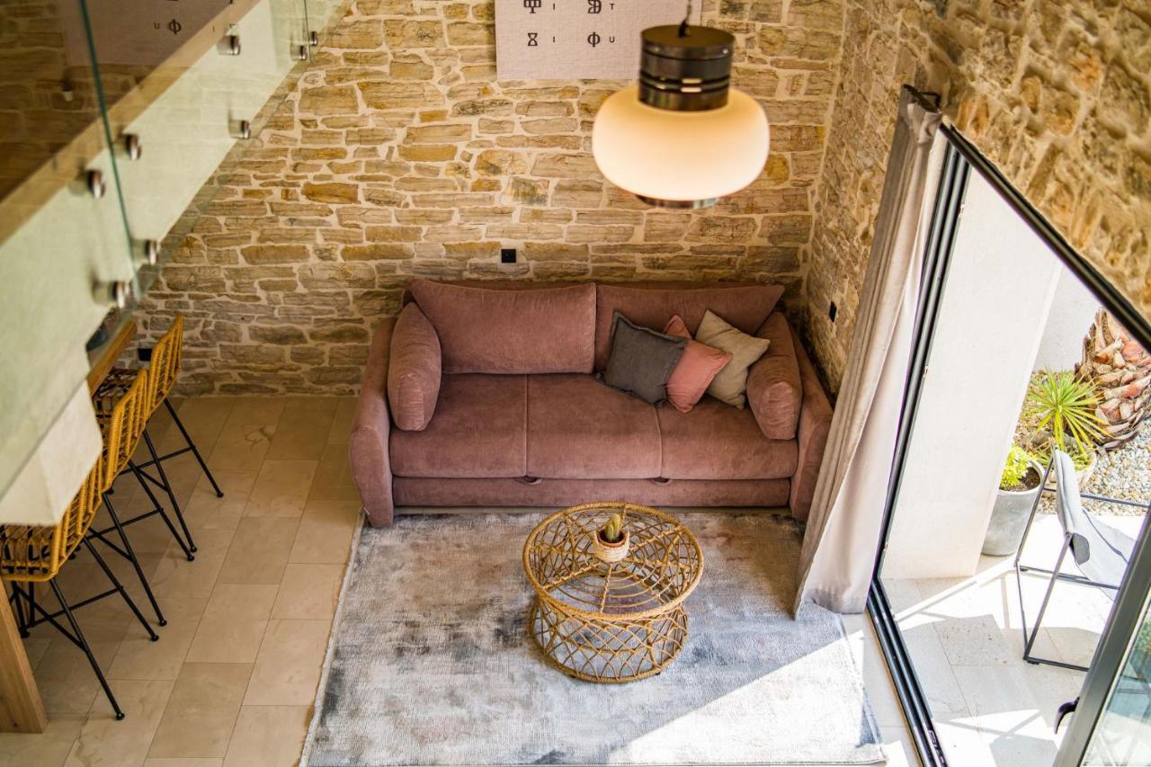 Stone House With Pool Poeta Βίλα Pridraga Εξωτερικό φωτογραφία